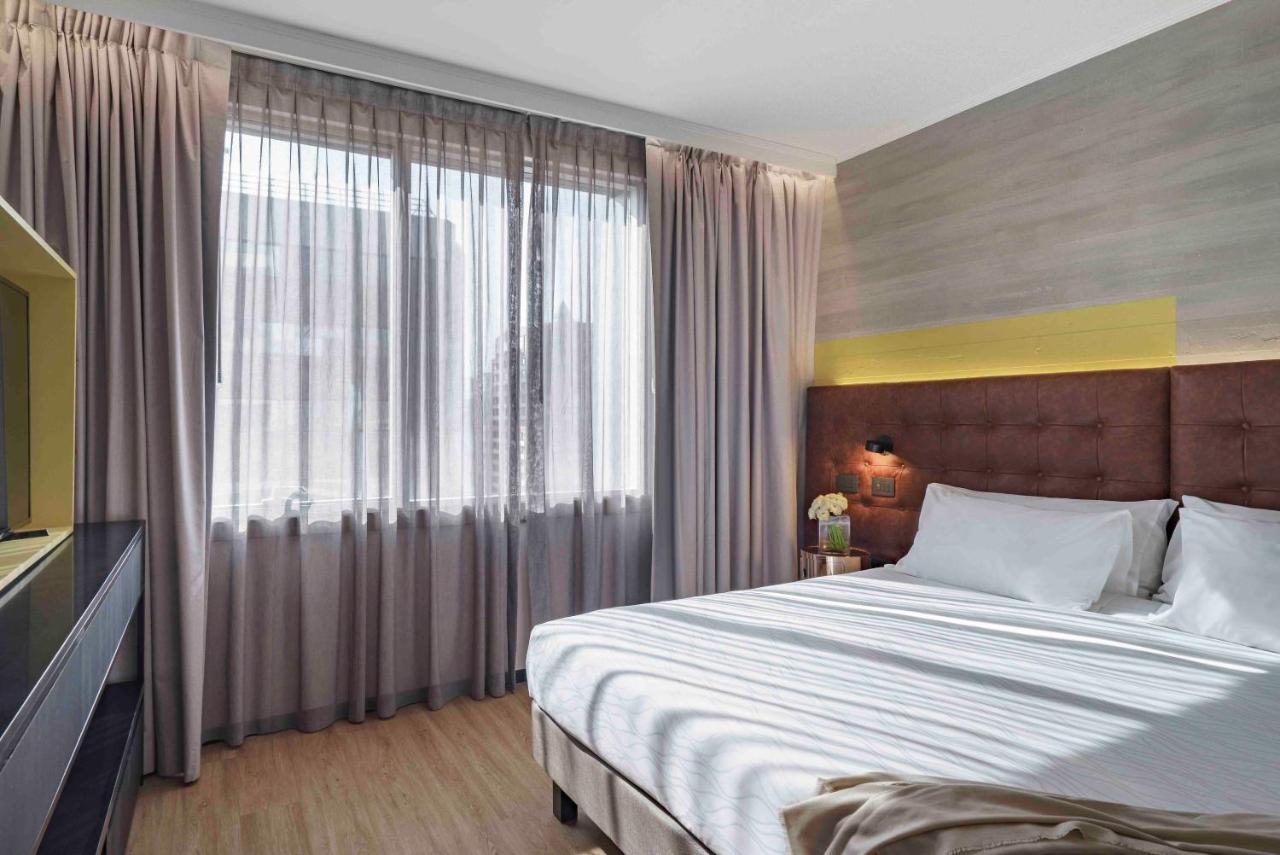 Pullman Santiago El Bosque Hotel ภายนอก รูปภาพ